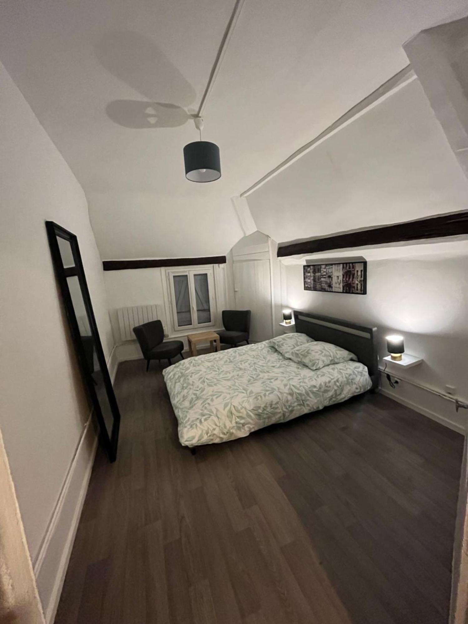 Appartement + Parking Prive Sainte-Savine Exterior foto